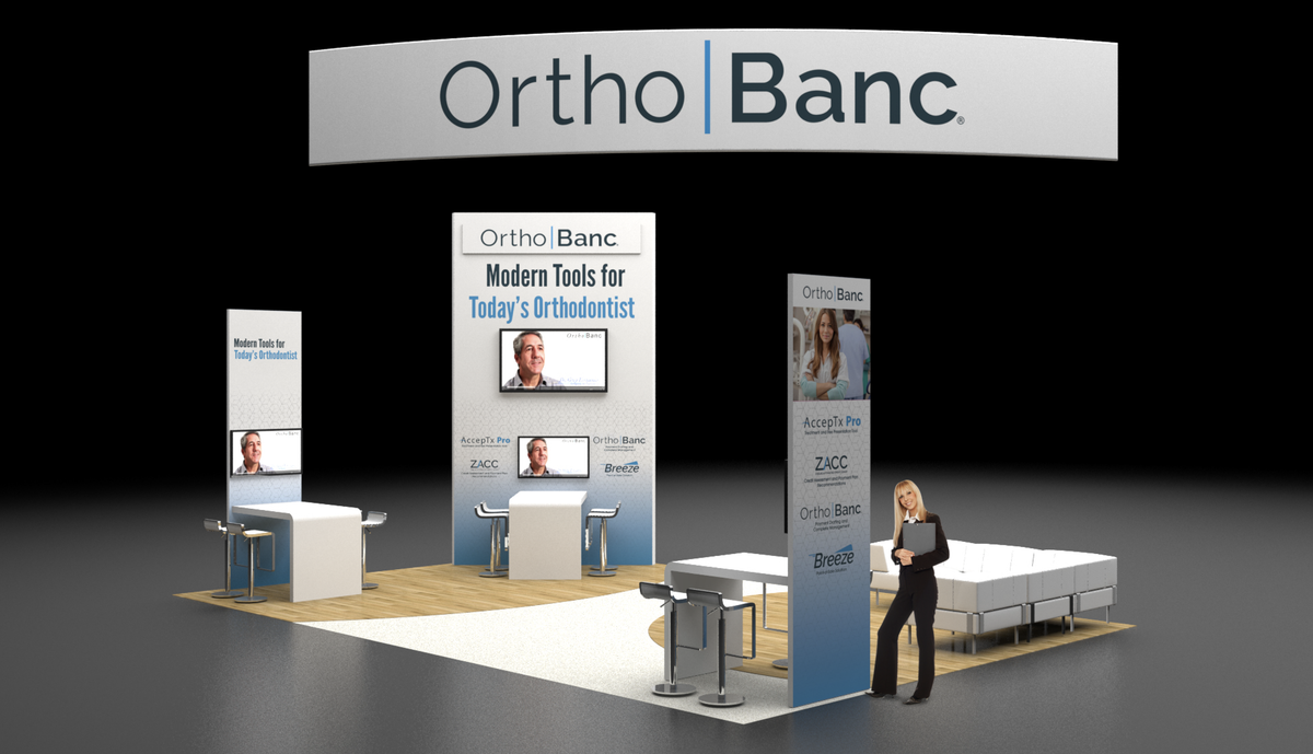 30' Custom Display (ID0061) Nomadic Display